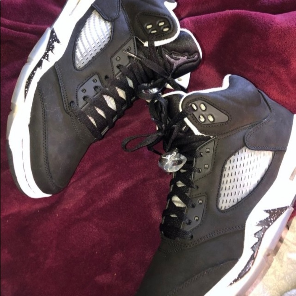 Nike Air Jordan 5, Lace-Lock, Oreo’s,          Size: 8.5
